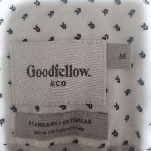 Goodfellow & Co White Button-Up Shirt With Black Arrow Print Long Sleeves Size M - Picture 2 of 4
